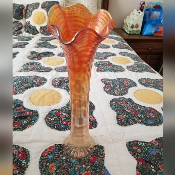 Vintage Imperal Ripple Carnival Glass Swung Vase 10.5" - Picture 1 of 5